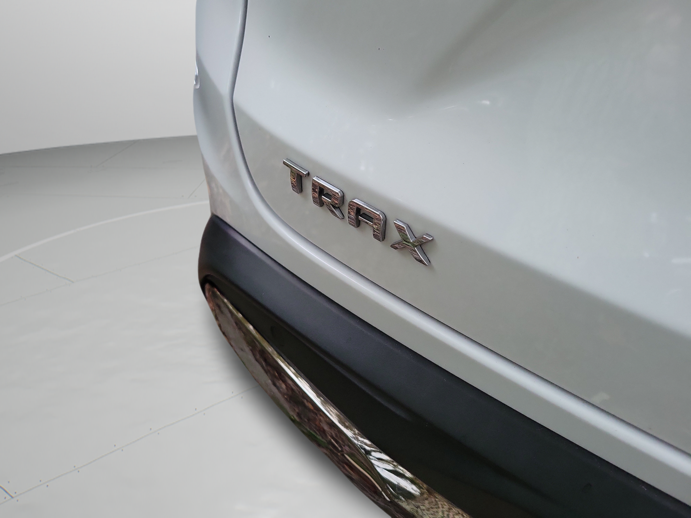 Used 2024 Chevrolet Trax ACTIV w/ Sunroof Package FWD image 8