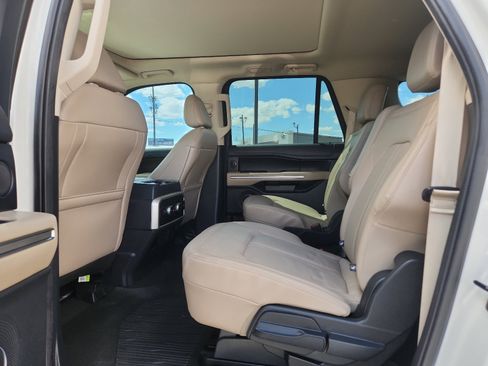 Used 2023 Ford Expedition Max Limited AWD/4WD image 12