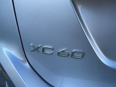 Used 2015 Volvo XC60 T6 Platinum image 19