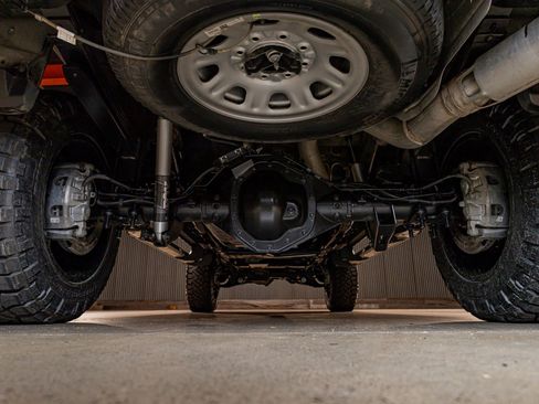 Used 2025 Chevrolet Silverado 2500 LTZ w/ LTZ Convenience Package image 15