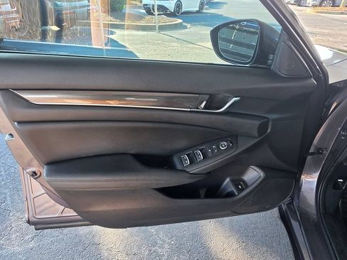 Used 2020 Honda Accord Sport image 12