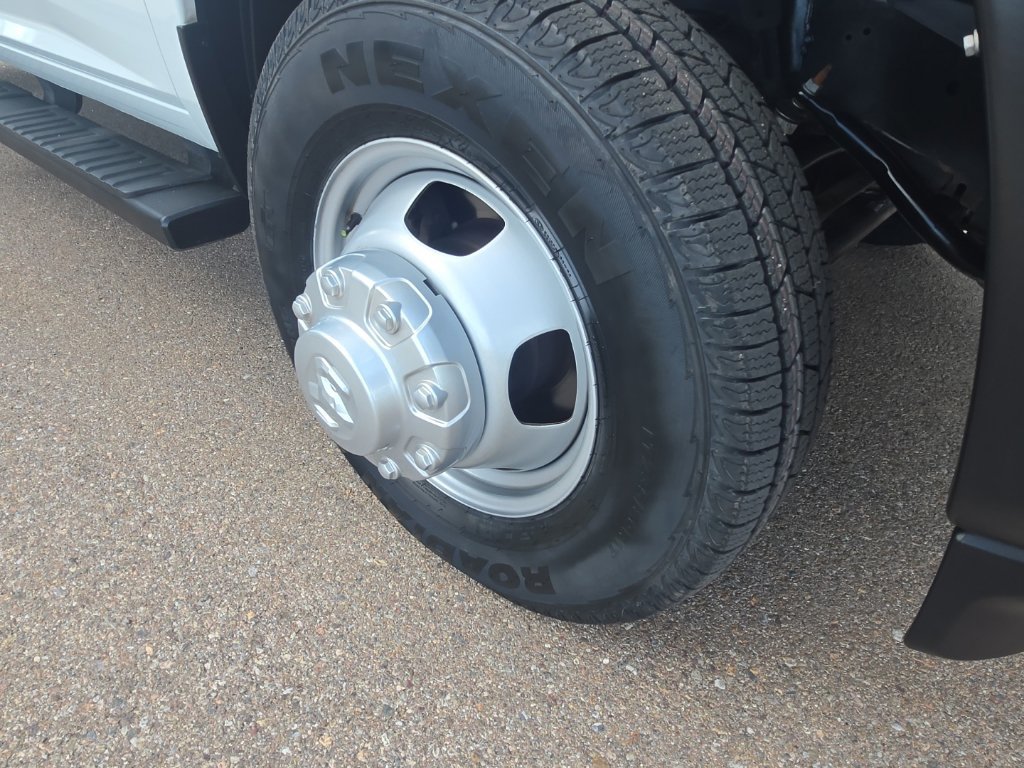 Used 2024 RAM 3500 Tradesman AWD/4WD image 45