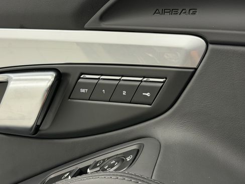 Certified 2025 Porsche 718 Boxster GTS image 29