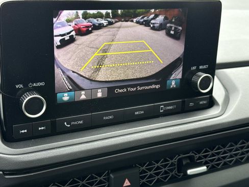 Certified 2023 Honda Accord EX image 6
