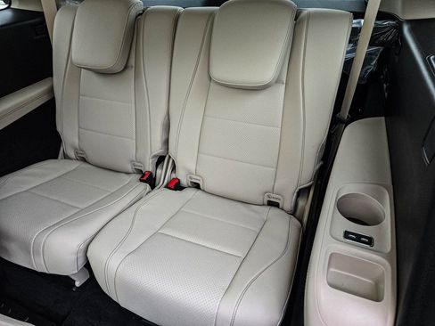 New 2026 Mercedes-Benz GLS 450 4MATIC image 33