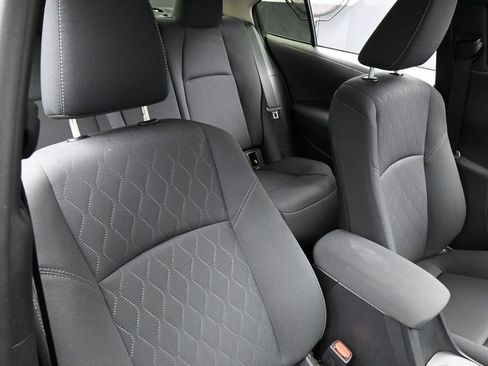 Used 2025 Toyota Corolla LE FWD image 35