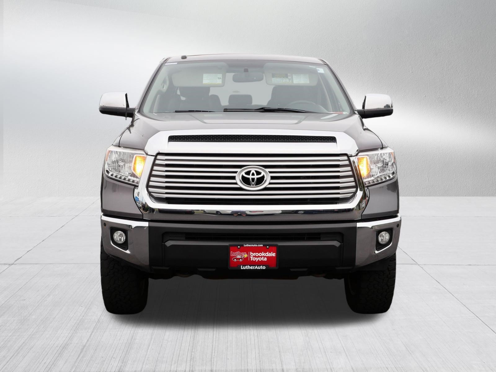 Used 2015 Toyota Tundra Limited w/ Limited Premium Package AWD/4WD image 2