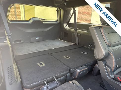 Used 2023 Lincoln Navigator L Black Label AWD/4WD image 12