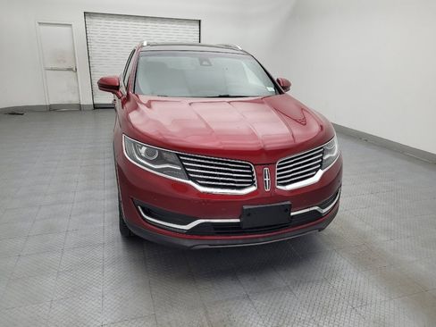 Used 2017 Lincoln MKX Reserve w/ Driver Assistance Package FWD image 14