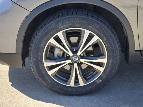 Used 2020 Nissan Rogue SV w/ Sun & Sound Touring Package image 14