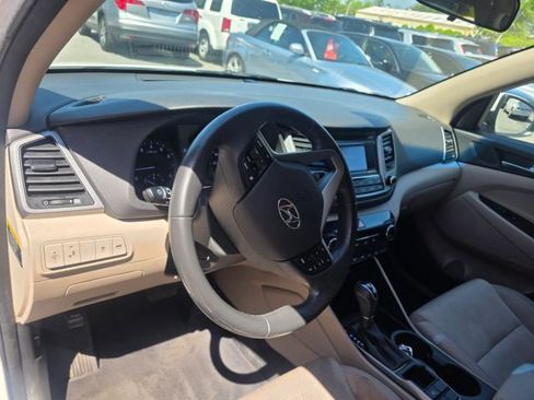 Used 2016 Hyundai Tucson Sport FWD image 13