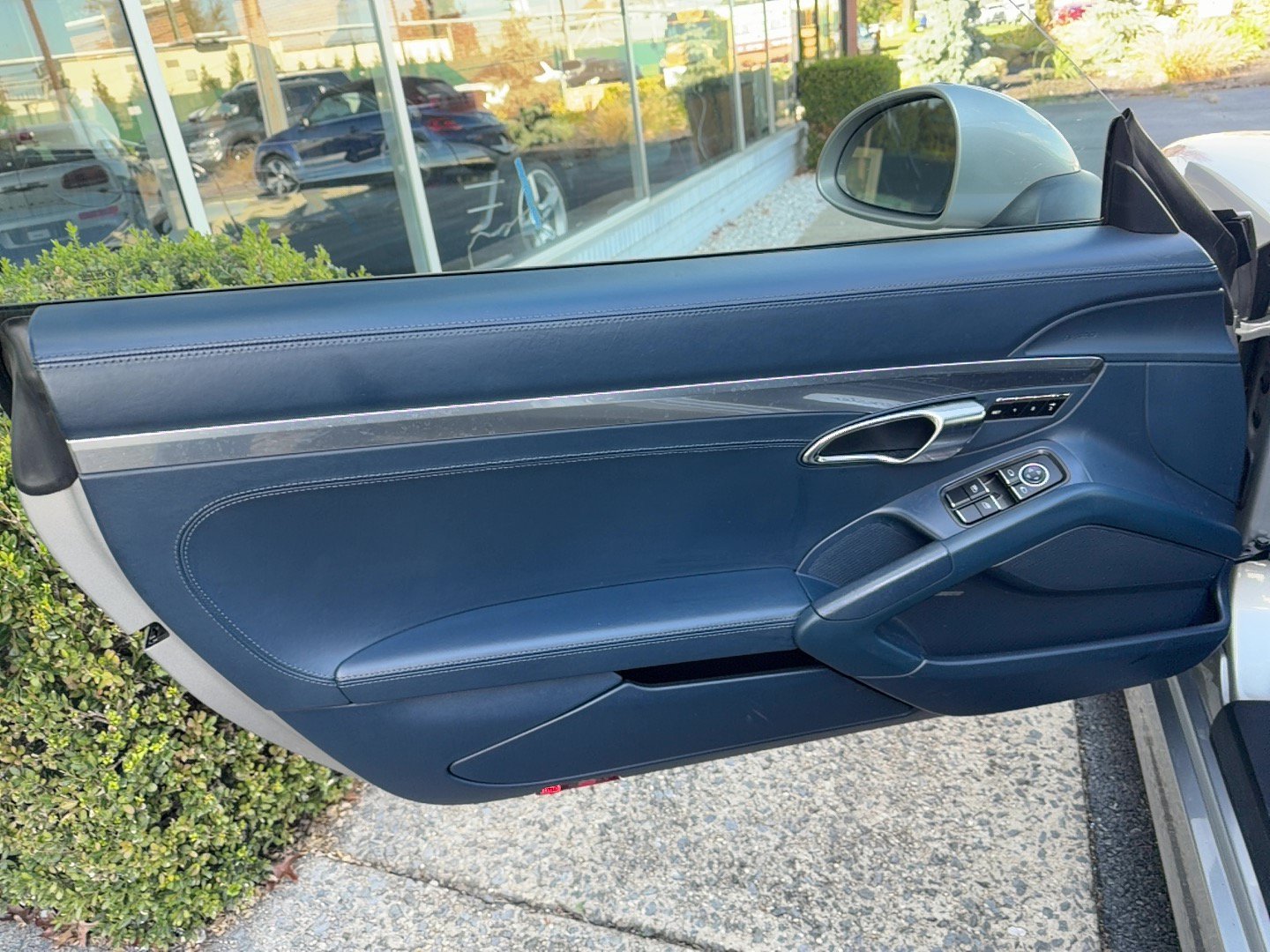 Used 2013 Porsche Boxster RWD image 16
