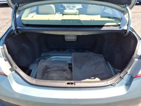 Used 2011 Toyota Camry XLE w/ SE/XLE Extra-Value Pkg FWD image 13
