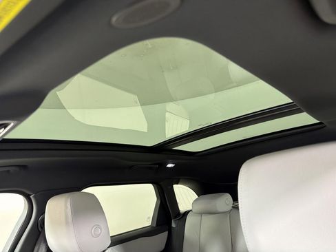 New 2026 Land Rover Range Rover Velar S image 9