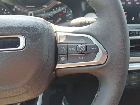 Used 2026 Jeep Compass Limited AWD/4WD image 20