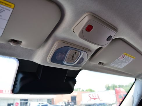 Used 2025 RAM ProMaster 2500 w/ Convenience Group FWD image 26