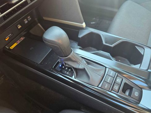 Used 2025 Toyota Camry LE image 29