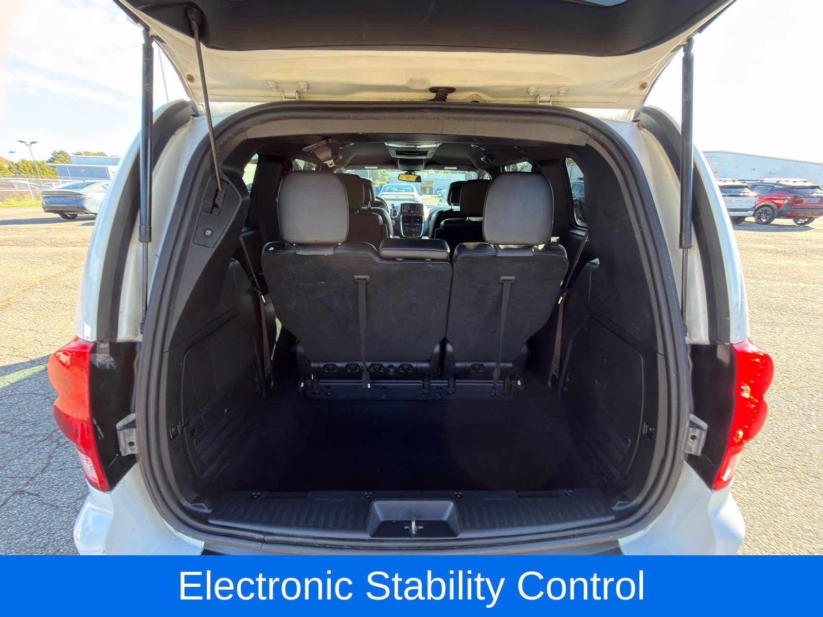Used 2019 Dodge Grand Caravan GT FWD image 27