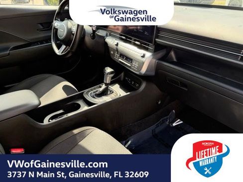 Used 2025 Hyundai Kona SEL AWD/4WD image 10