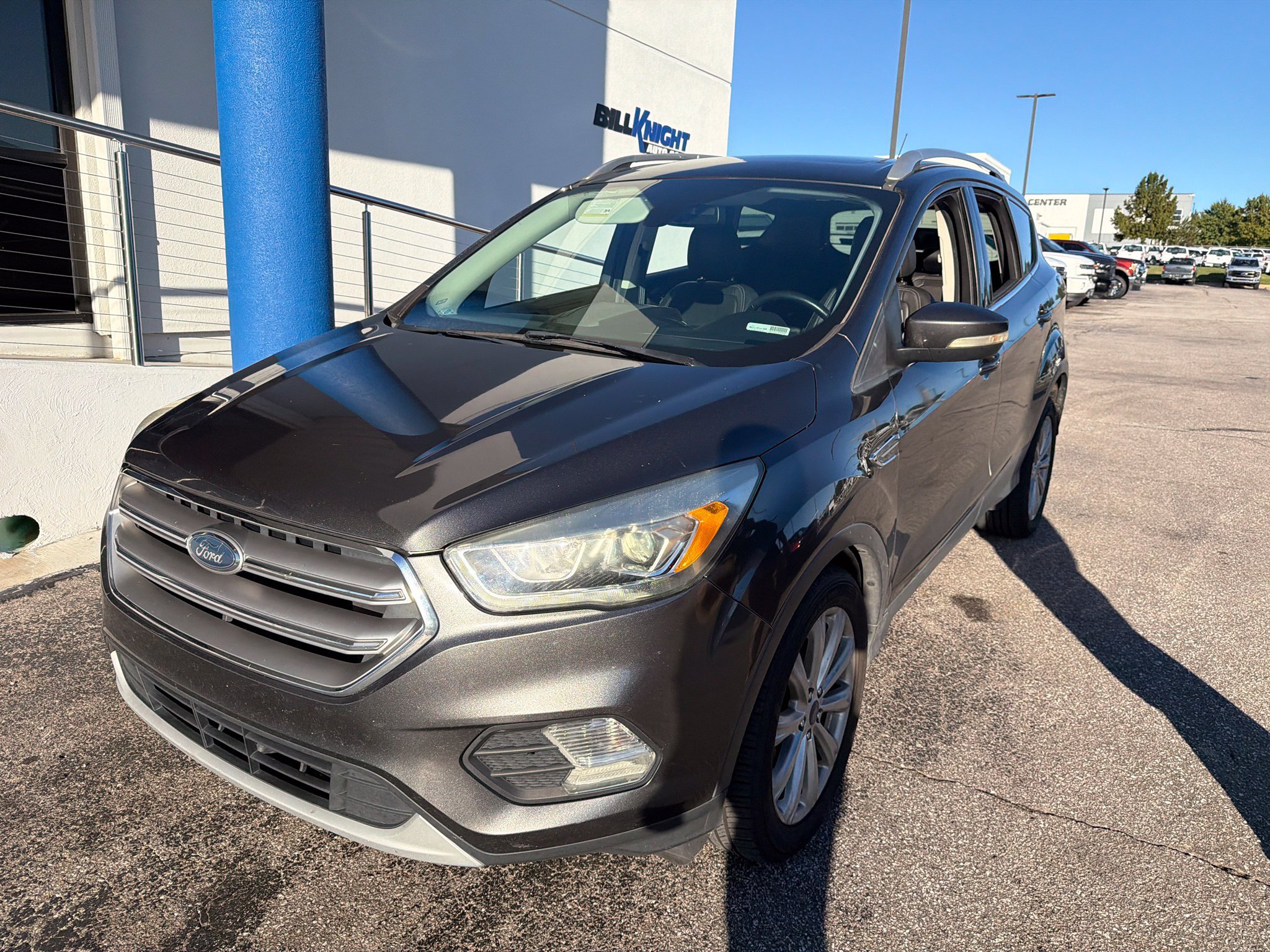 Used 2017 Ford Escape Titanium FWD image 1