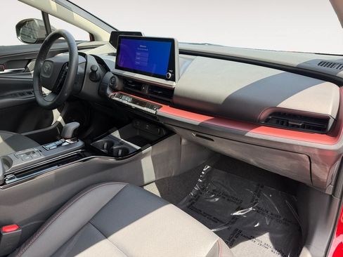 Used 2024 Toyota Prius Prime FWD image 13