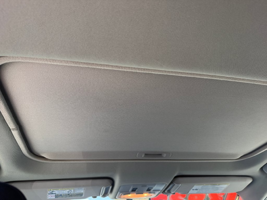 Used 2015 Toyota RAV4 XLE FWD image 17