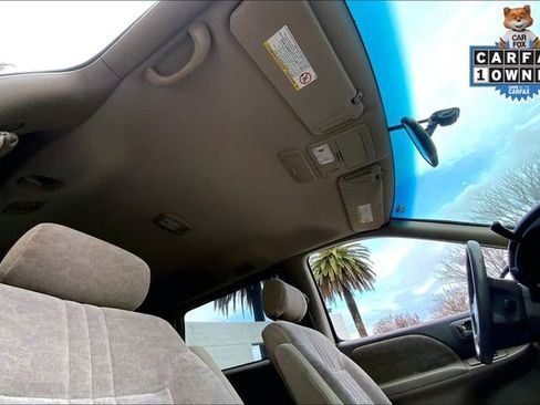 Used 2001 Toyota Sienna LE image 20