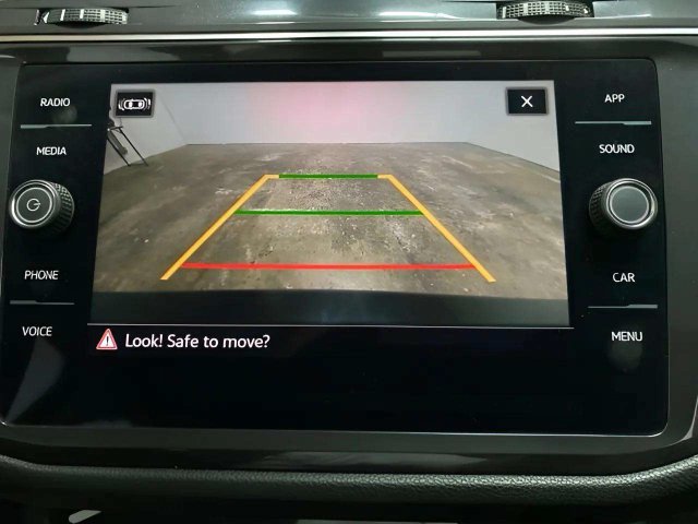 Used 2023 Volkswagen Tiguan SE w/ Panoramic Sunroof Package FWD image 50