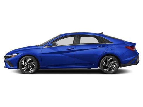 Used 2025 Hyundai Elantra SEL FWD image 3