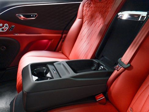 Used 2021 Bentley Flying Spur W12 w/ First Edition Specification AWD/4WD image 97