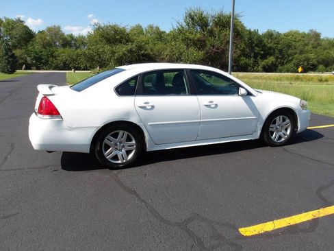 Used 2011 Chevrolet Impala LT w/ Luxury Edition Package FWD image 11