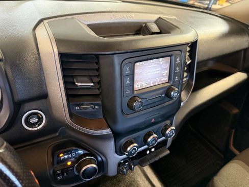 Used 2020 RAM 2500 Tradesman w/ Chrome Appearance Group AWD/4WD image 54