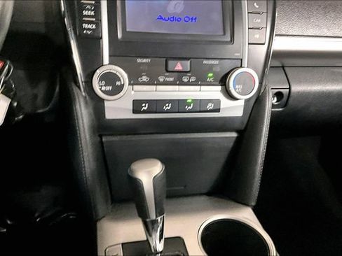 Used 2012 Toyota Camry SE image 31