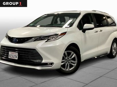 Used 2022 Toyota Sienna Limited