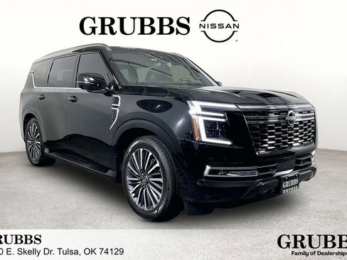 Used 2025 Nissan Armada Platinum Reserve AWD/4WD image 1