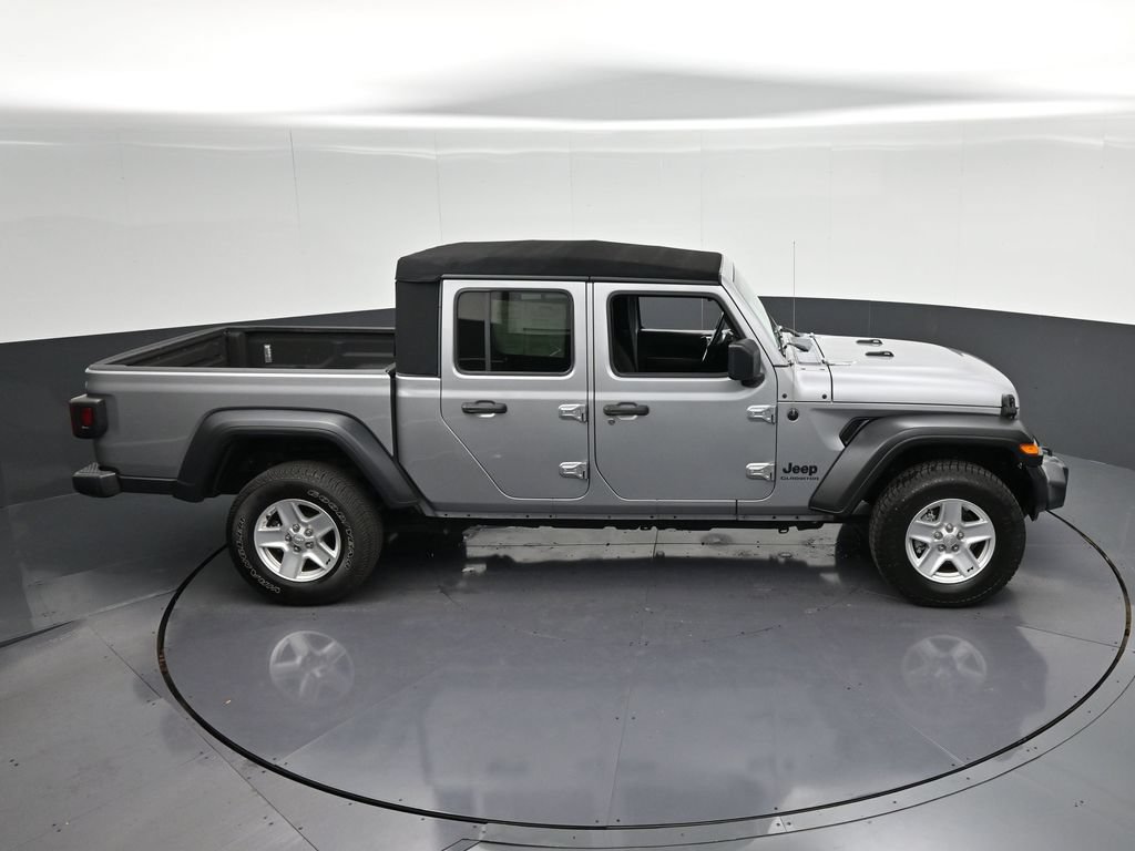 Used 2020 Jeep Gladiator Sport w/ Quick Order Package 24S AWD/4WD image 19