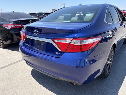 Used 2015 Toyota Camry XSE w/ Moonroof Package FWD image 4