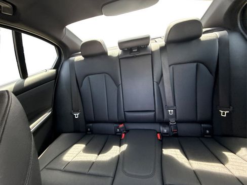 Used 2021 BMW 330i Sedan w/ Premium Package RWD image 20