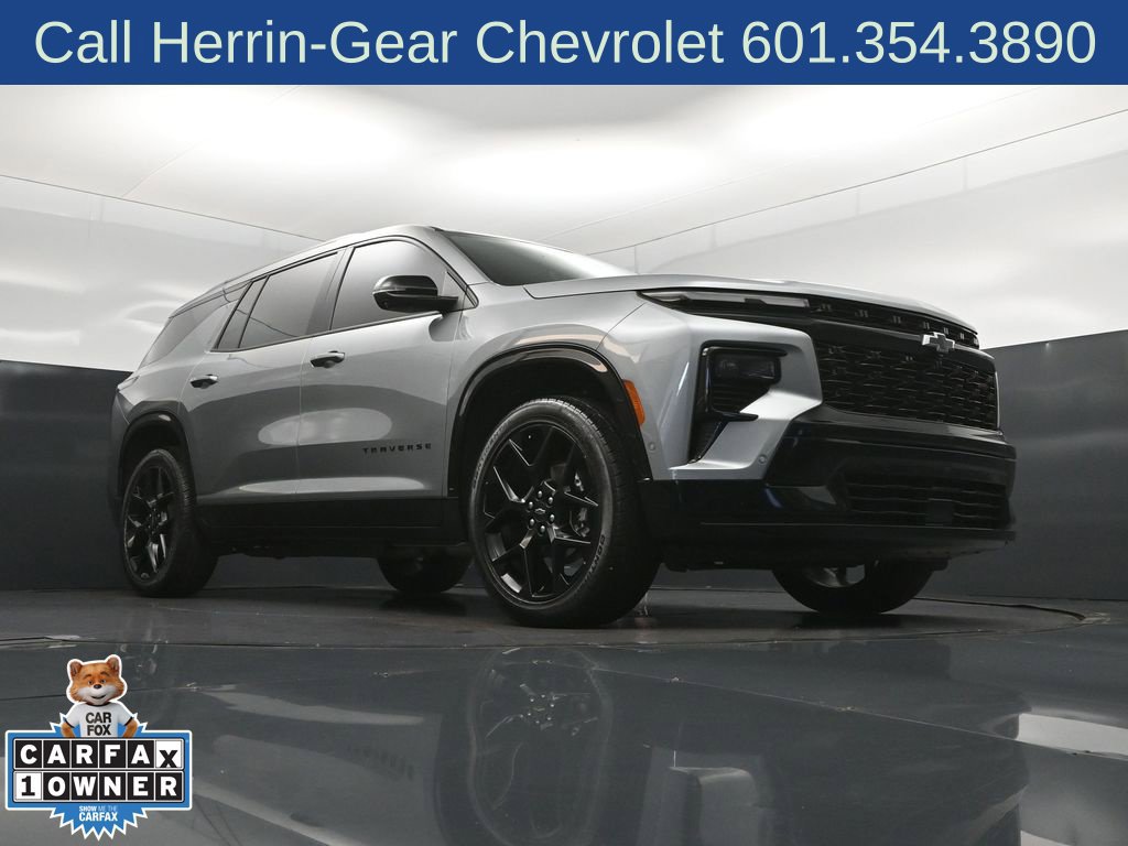 Used 2026 Chevrolet Traverse RS w/ LPO, Floor Liner Package FWD image 44
