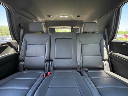 Used 2025 Chevrolet Tahoe LT AWD/4WD image 31
