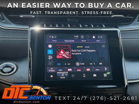 Used 2025 Jeep Grand Cherokee Altitude AWD/4WD image 20