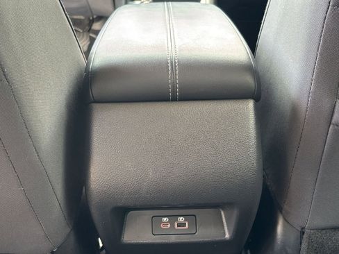 Used 2025 Nissan Altima 2.5 SV image 23