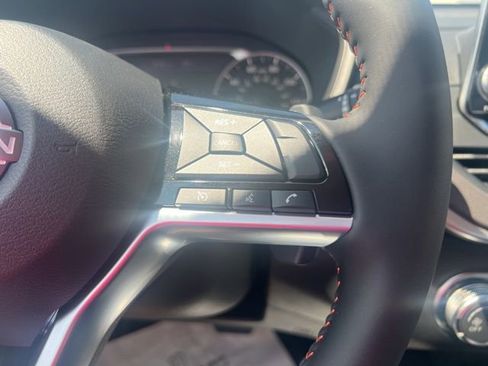 New 2025 Nissan Altima 2.5 SR image 10