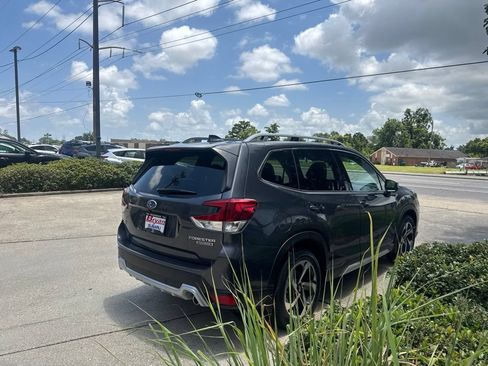 Used 2022 Subaru Forester Touring AWD/4WD image 7