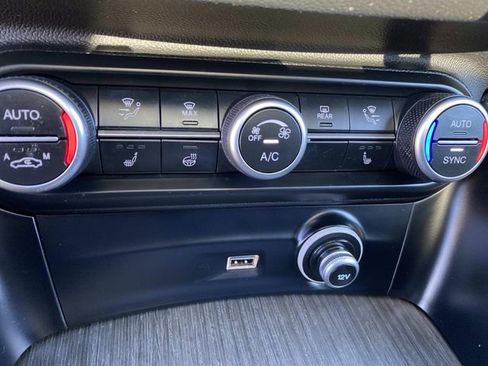 Used 2022 Alfa Romeo Stelvio Ti w/ Active Assist Plus Package image 11