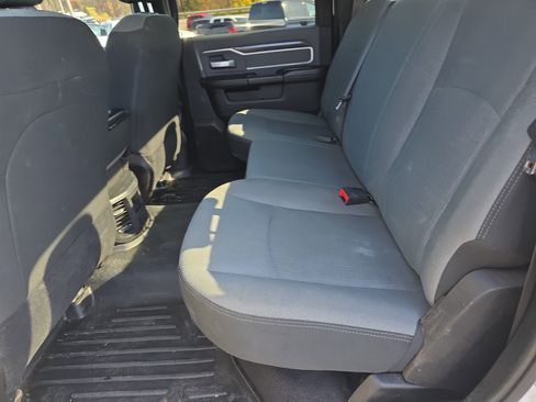 Used 2021 RAM 2500 Big Horn image 15