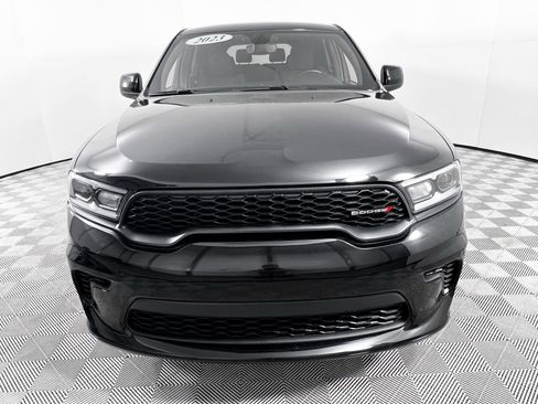 Used 2023 Dodge Durango GT image 2