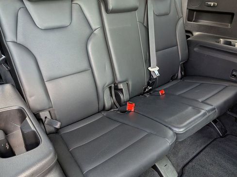 Used 2025 Kia Telluride S FWD image 32