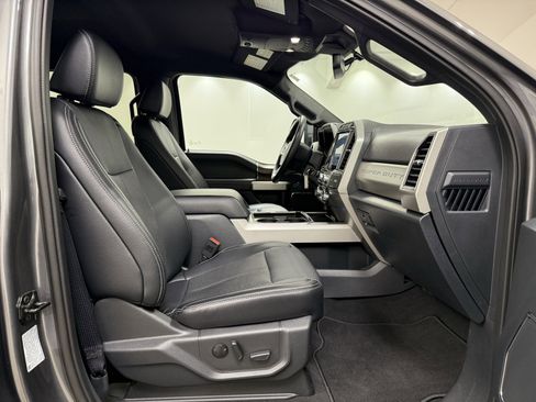 Used 2022 Ford F250 Lariat w/ Lariat Value Package image 29