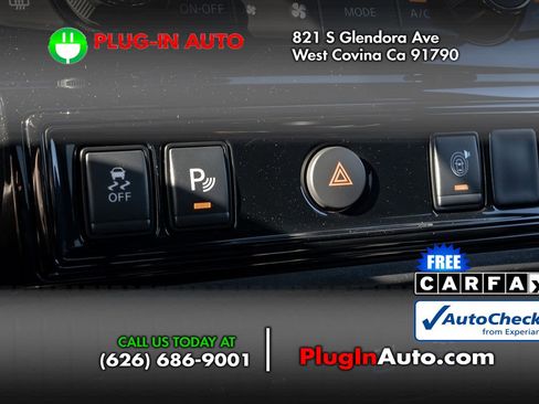 Used 2023 Nissan Titan SV w/ SV Convenience Package image 30